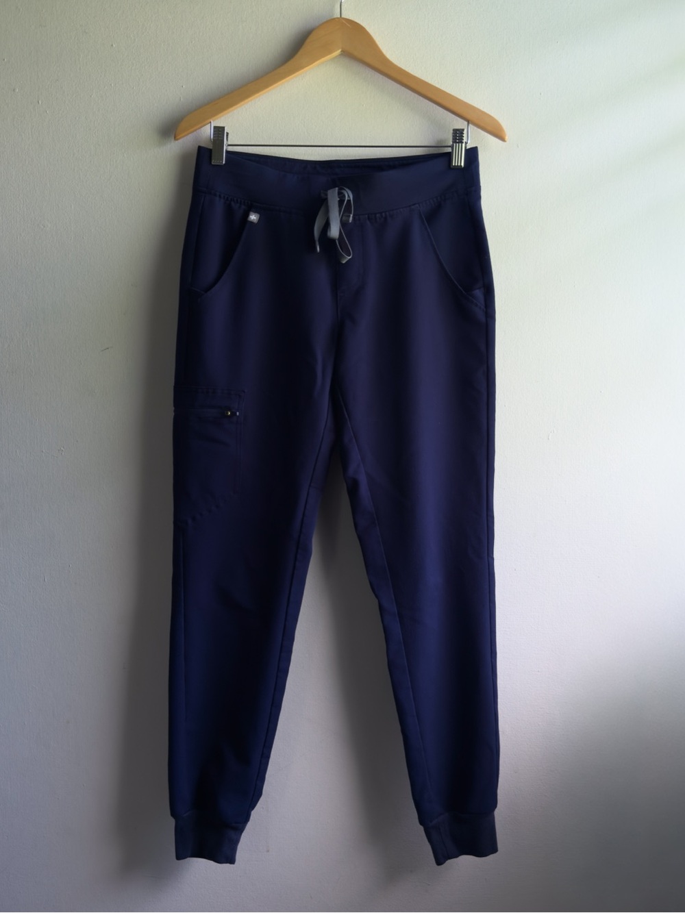 FIGS Zamora Scrub Pants in Navy Blue